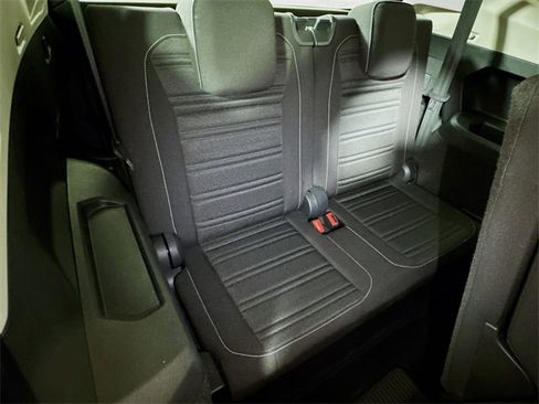 Used 2024 Volkswagen Tiguan S image 24