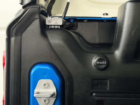 Used 2021 Jeep Wrangler Unlimited Rubicon image 32