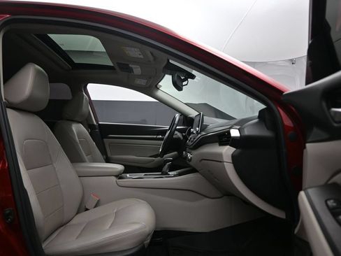 Used 2019 Nissan Altima 2.5 Platinum AWD/4WD image 25