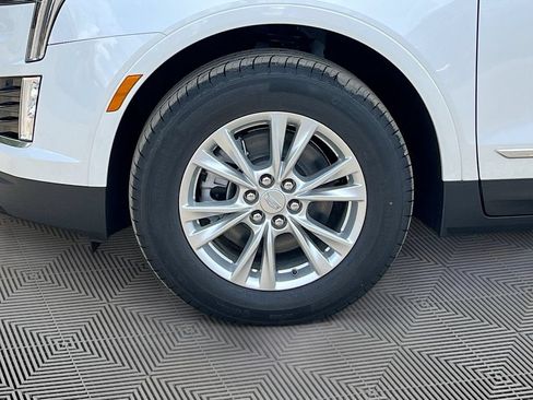 New 2026 Cadillac XT5 Luxury w/ LPO, Floor Liner Package AWD/4WD image 10