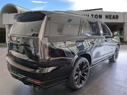 Certified 2026 Cadillac Escalade V w/ LPO, ONYX Package AWD/4WD image 2