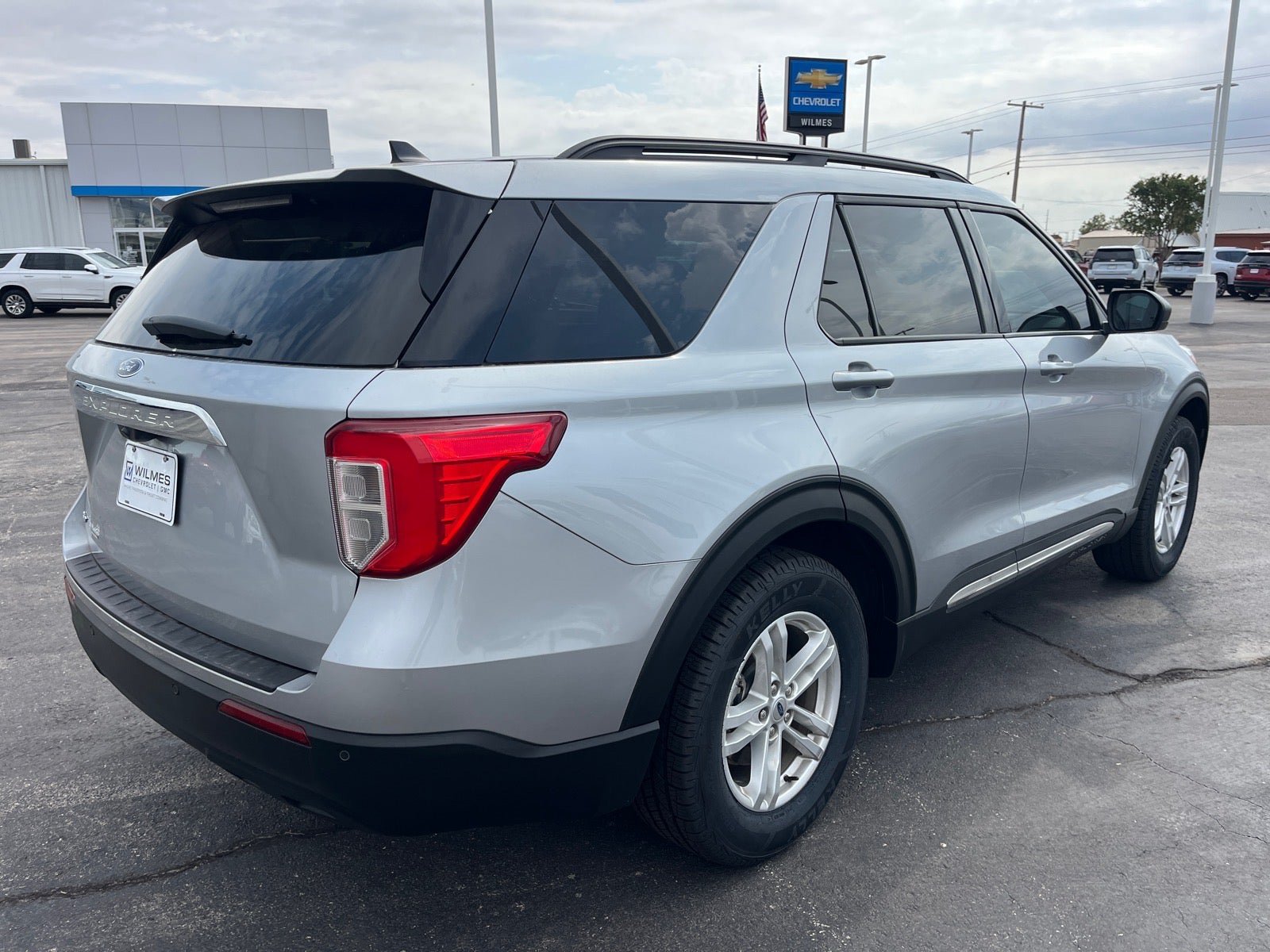 Used 2023 Ford Explorer XLT RWD image 6