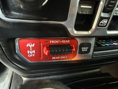Used 2020 Jeep Wrangler Unlimited Rubicon AWD/4WD image 16