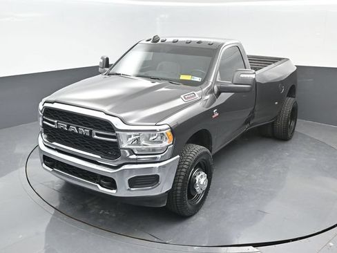 Used 2024 RAM 3500 Tradesman w/ Chrome Appearance Group AWD/4WD image 20