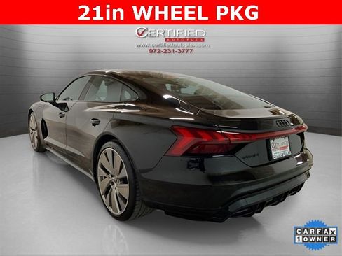 Used 2022 Audi e-tron GT Prestige w/ Prestige Package image 4