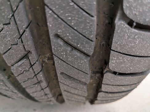 Certified 2024 Genesis G70 2.5T w/ Sport Prestige Package image 10