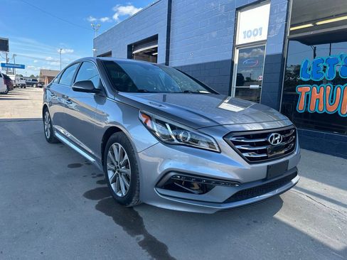 Used 2017 Hyundai Sonata Limited w/ Ultimate Package 04 FWD image 2