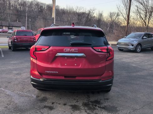 Used 2020 GMC Terrain SLE w/ Driver Convenience Package image 6