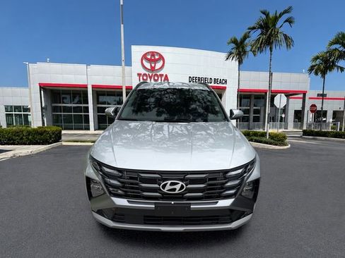 Used 2026 Hyundai Tucson SEL FWD image 2