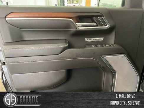 Used 2024 GMC Sierra 1500 Denali w/ Denali Reserve Package AWD/4WD image 19