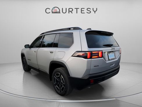 New 2026 Jeep Cherokee Limited image 2