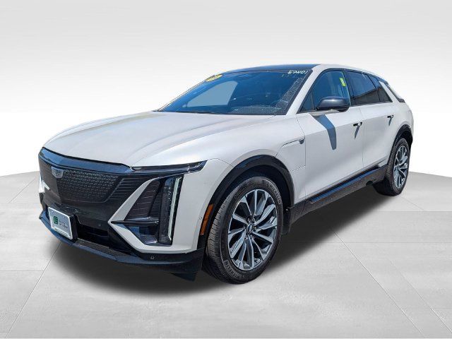 Used 2024 Cadillac Lyriq Sport w/ LPO, Floor Liner Package AWD/4WD image 3