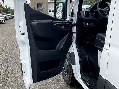 Used 2026 Mercedes-Benz Sprinter 2500 image 14