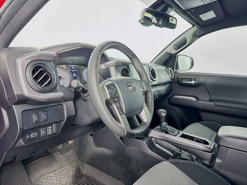 Used 2023 Toyota Tacoma TRD Sport w/ Advanced Technology Package image 12