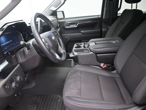 Used 2023 Chevrolet Silverado 1500 LT RWD image 12
