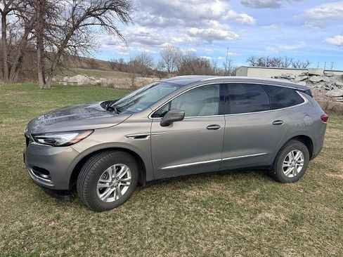 Used 2019 Buick Enclave Essence image 1