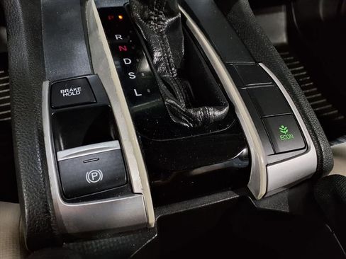 Used 2019 Honda Civic EX image 12