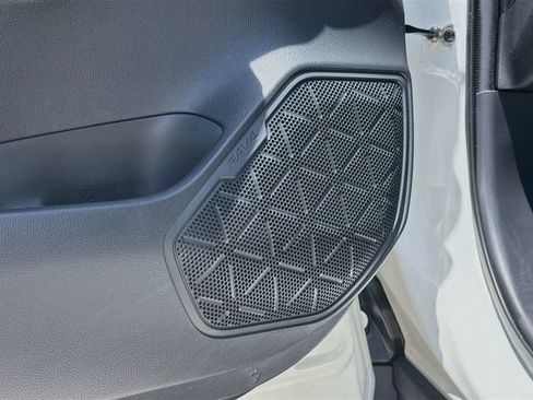 Used 2022 Toyota RAV4 Limited AWD/4WD image 22