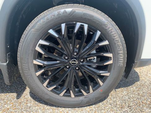 New 2026 Nissan Rogue Dark Armor FWD image 8