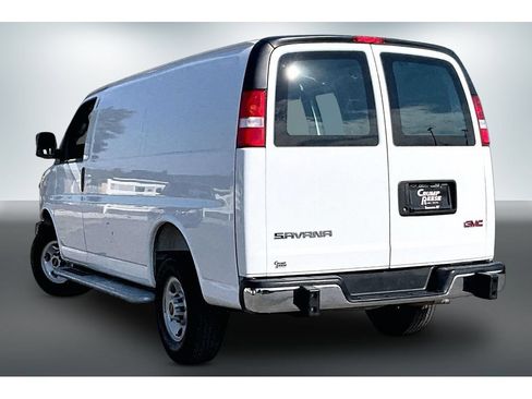 Used 2025 GMC Savana 2500 w/ Driver Convenience Package RWD image 4