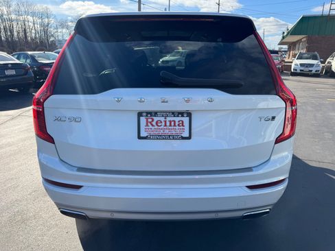 Used 2020 Volvo XC90 T6 Momentum image 11