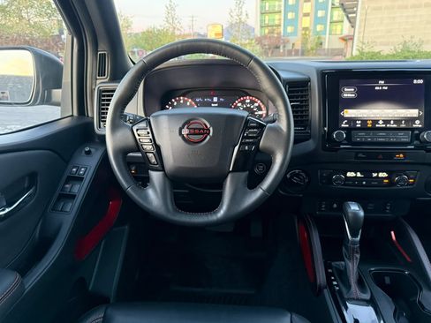 Used 2024 Nissan Frontier PRO-4X w/ Pro Premium Package AWD/4WD image 21