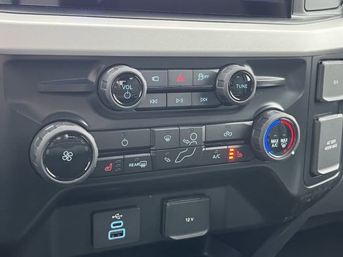 New 2026 Ford F250 XLT w/ XLT Premium Package image 22