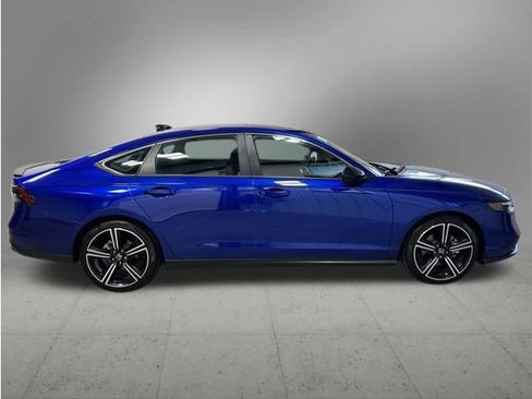Used 2024 Honda Accord Sport image 7
