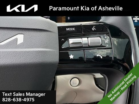 New 2026 Kia Sorento S w/ S Panoramic Sunroof Package FWD image 12