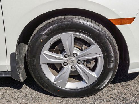 Used 2019 Honda Odyssey EX image 9