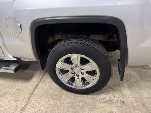 Used 2018 GMC Sierra 1500 SLT image 9