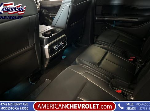 Used 2024 Ford Expedition XLT AWD/4WD image 15