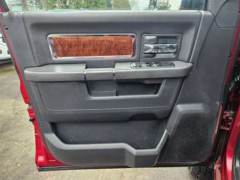 Used 2011 RAM 2500 Laramie w/ Protection Group image 11