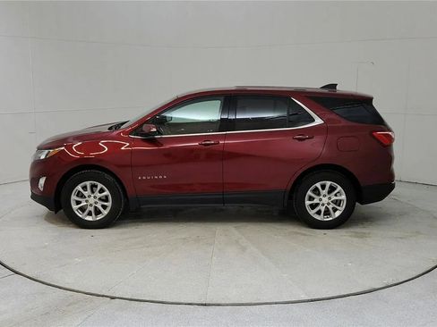 Used 2019 Chevrolet Equinox LT w/ Driver Convenience Package image 4
