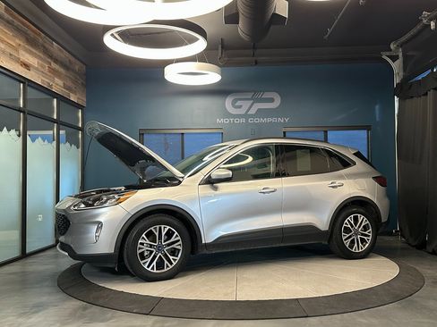 Used 2020 Ford Escape SEL image 24