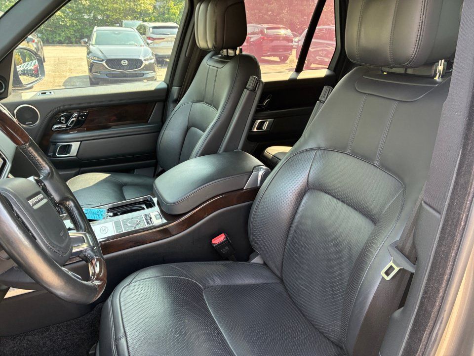 Used 2019 Land Rover Range Rover Supercharged AWD/4WD image 30