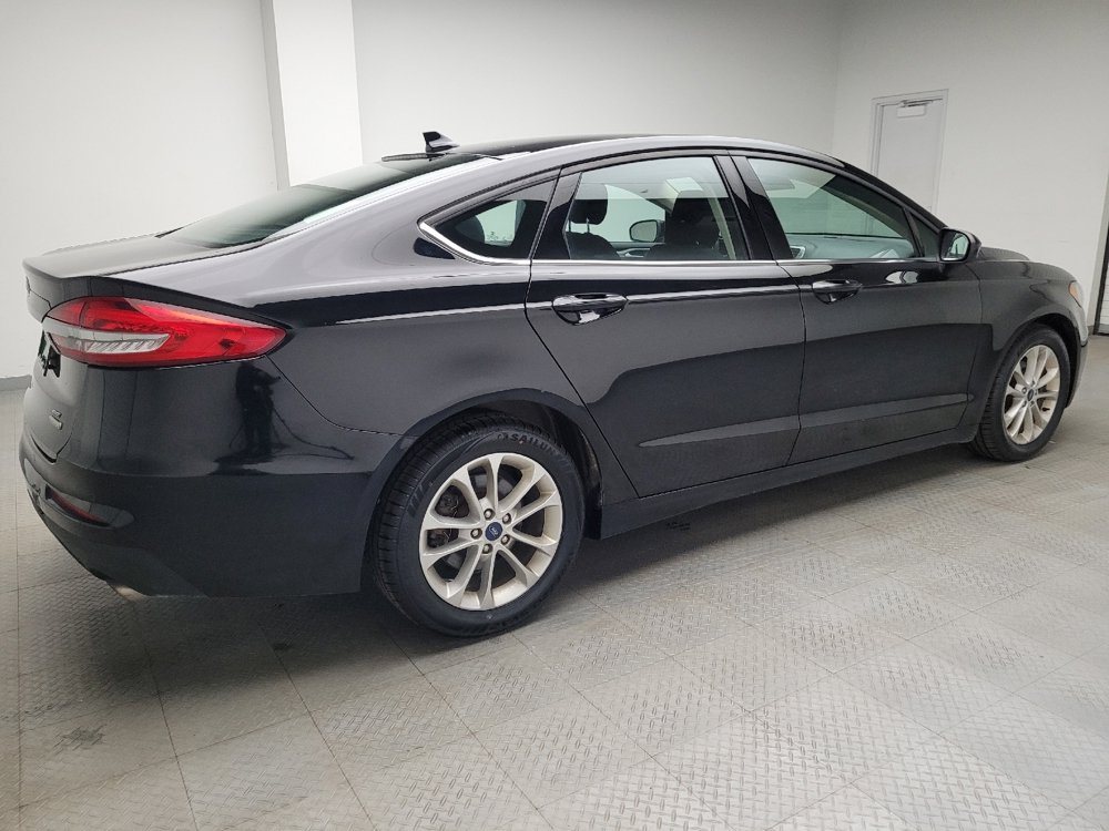 Used 2020 Ford Fusion SE FWD image 10
