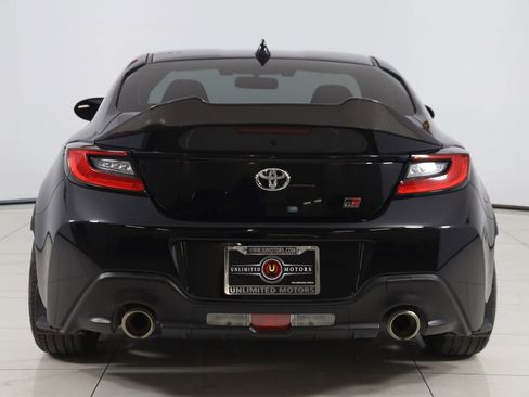 Used 2025 Toyota GR86 image 29