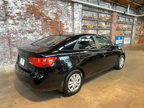 Used 2012 Kia Forte EX w/ Fuel Economy Pkg FWD image 3