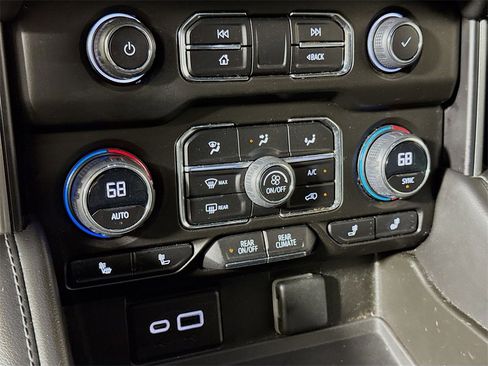 Certified 2023 Chevrolet Tahoe Z71 w/ Luxury Package image 14