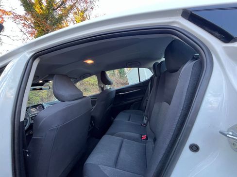 Used 2025 Toyota Camry LE image 22