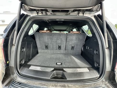 Used 2021 Chevrolet Tahoe High Country w/ Premium Package image 27