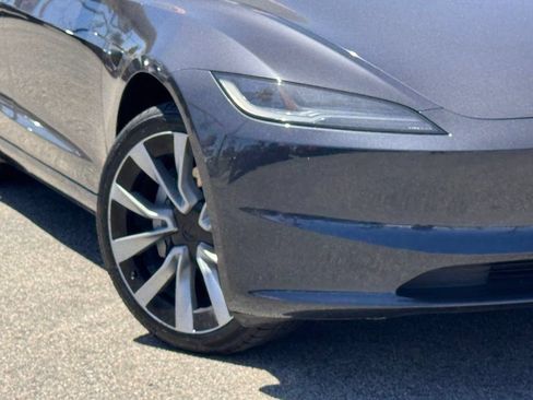 Used 2024 Tesla Model 3 Standard Range RWD image 4