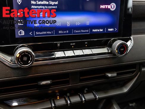 Used 2023 Chevrolet Colorado W/T RWD image 19