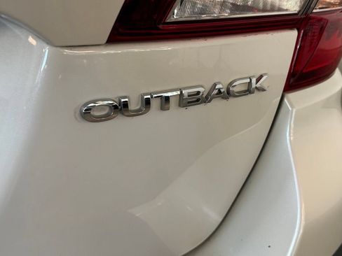 Used 2019 Subaru Outback 2.5i Premium w/ Popular Package #2 AWD/4WD image 22