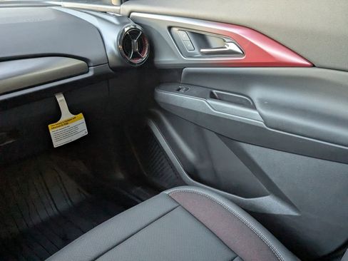 New 2026 Chevrolet Equinox EV RS image 28