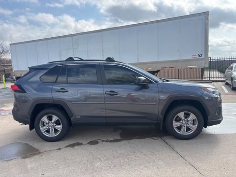 Used 2025 Toyota RAV4 LE image 4