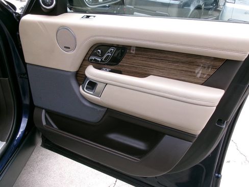 Used 2019 Land Rover Range Rover HSE AWD/4WD image 10