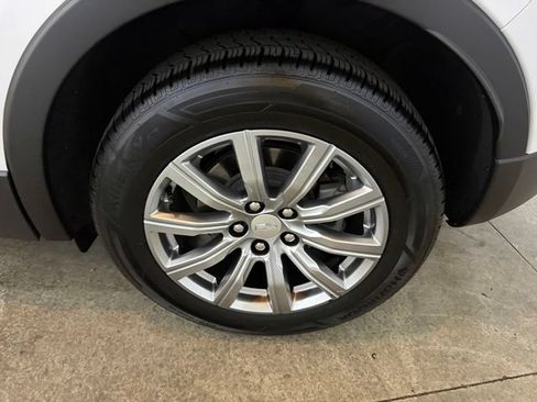 Used 2020 Cadillac XT4 Premium Luxury w/ Cold Weather Package FWD image 9