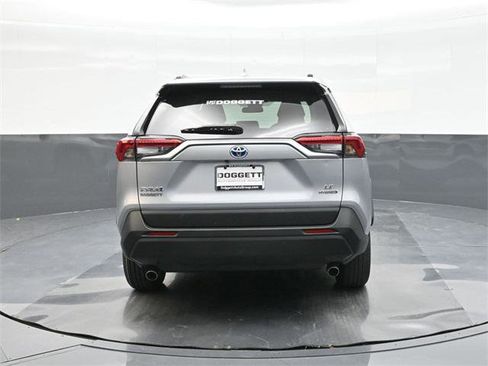 Certified 2022 Toyota RAV4 LE image 11